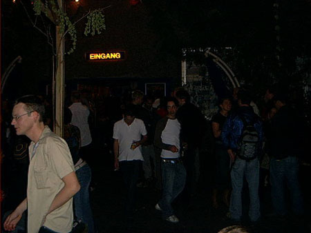 Oct04_46